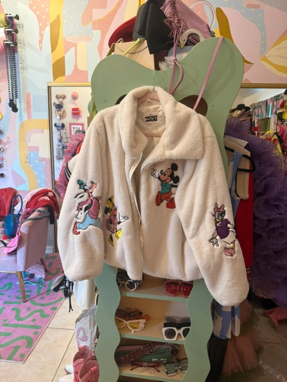 Disney Mickey xl white fur jacket coat embroidered - Picture 4 of 9